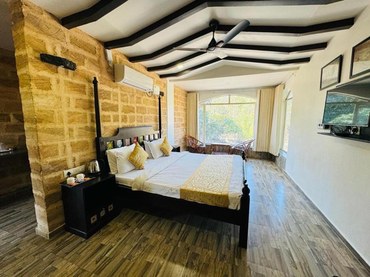 Gir Lions Paw Resort With Swimming Pool Sasan Gir Εξωτερικό φωτογραφία