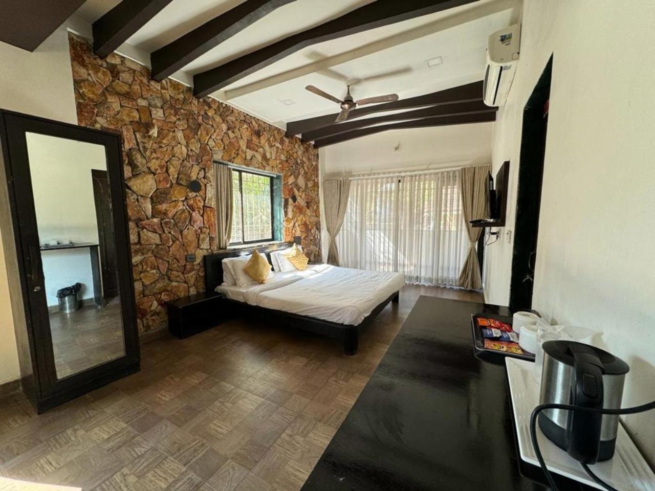 Gir Lions Paw Resort With Swimming Pool Sasan Gir Εξωτερικό φωτογραφία