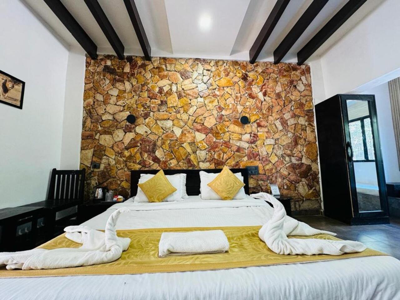 Gir Lions Paw Resort With Swimming Pool Sasan Gir Εξωτερικό φωτογραφία